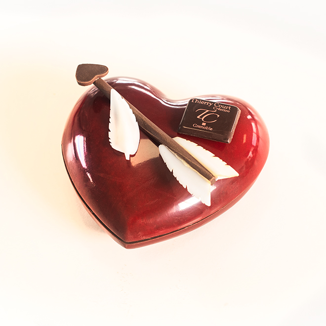 mini-bonbonniere-chocolat-st-valentin-coeur-rouge-fond-BD